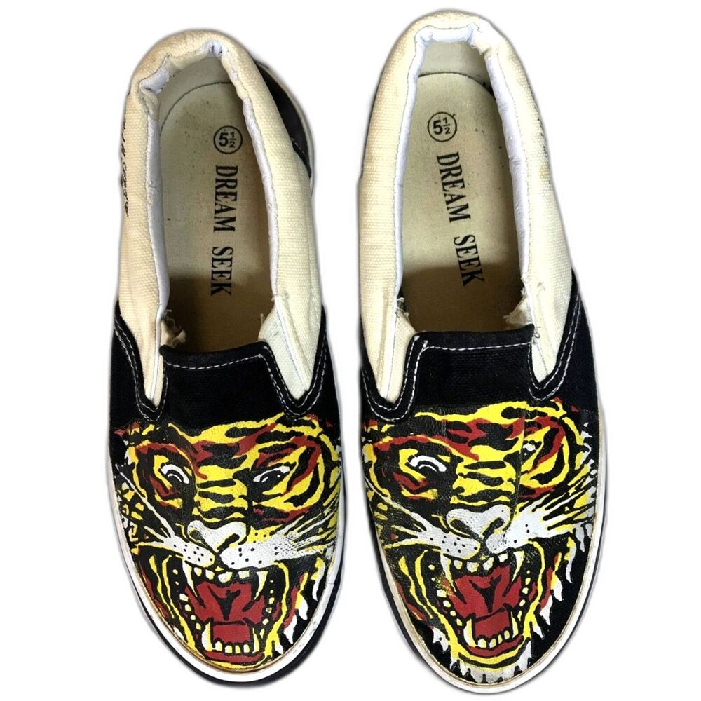 Dream Seek Sneakers Unisex Sz 5.5 Painted Tiger Canvas Slip On Preowned
